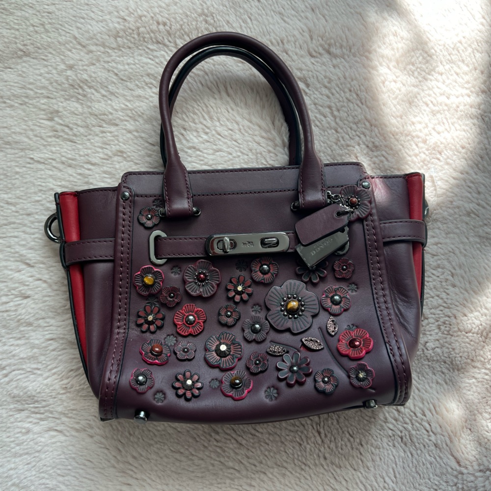 COPY - Coach Willow Swagger 21